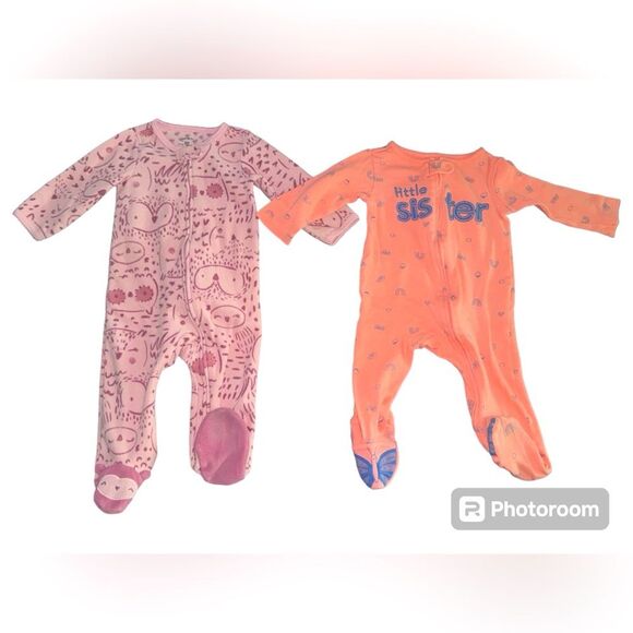Baby girls footie pajamas EUC - Picture 1 of 1